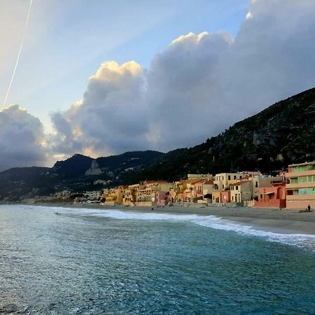 Varigotti #Subitoalmare Zewnętrze zdjęcie